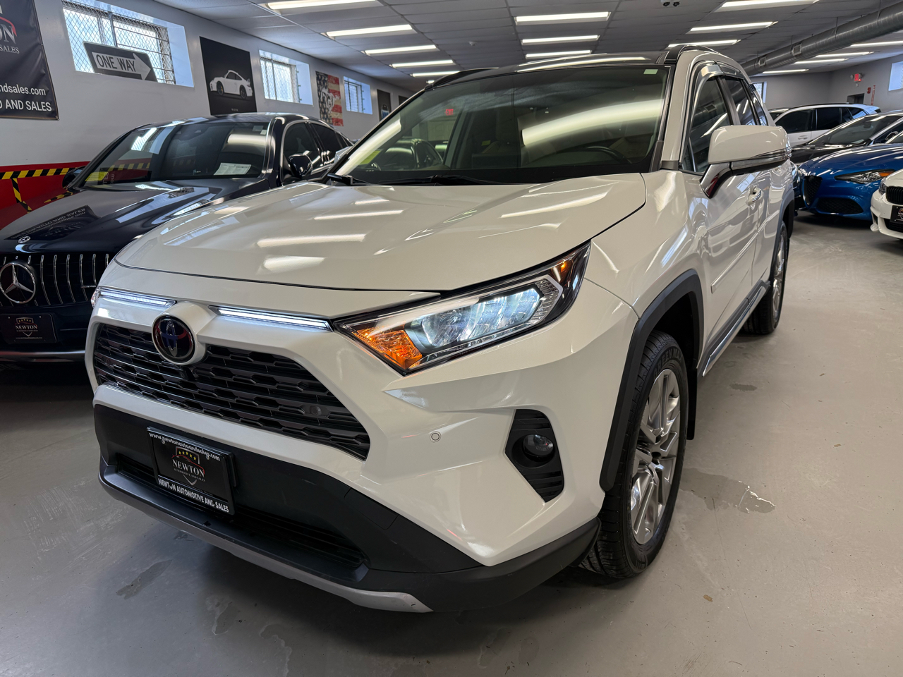 Toyota RAV4 Limited AWD 2020