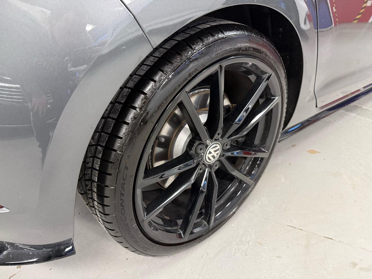 Volkswagen Golf R DCS and Navigation 7A 2019