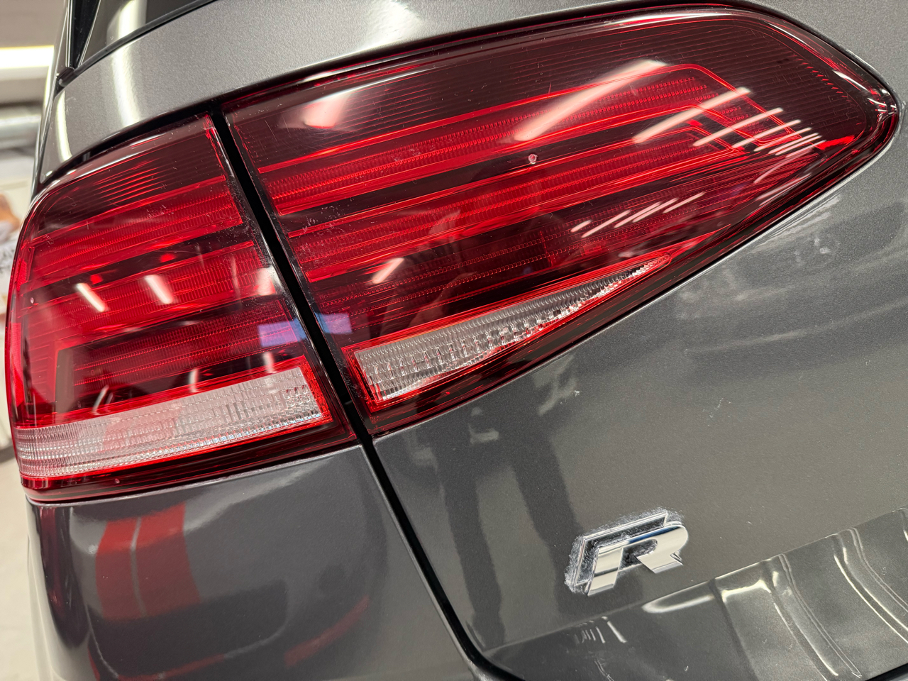 Volkswagen Golf R DCS and Navigation 7A 2019