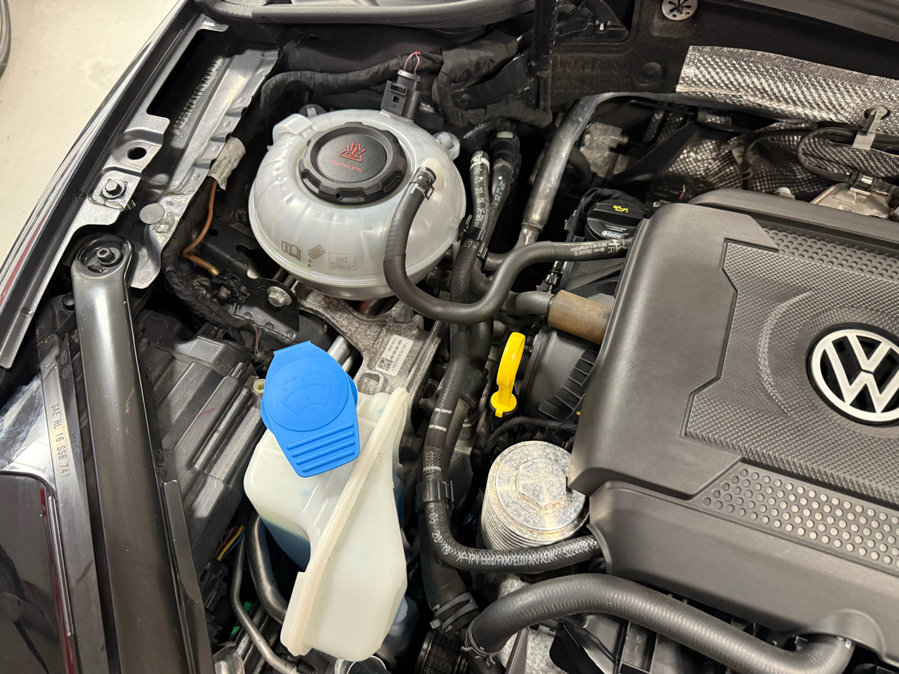 Volkswagen Golf R DCS and Navigation 7A 2019