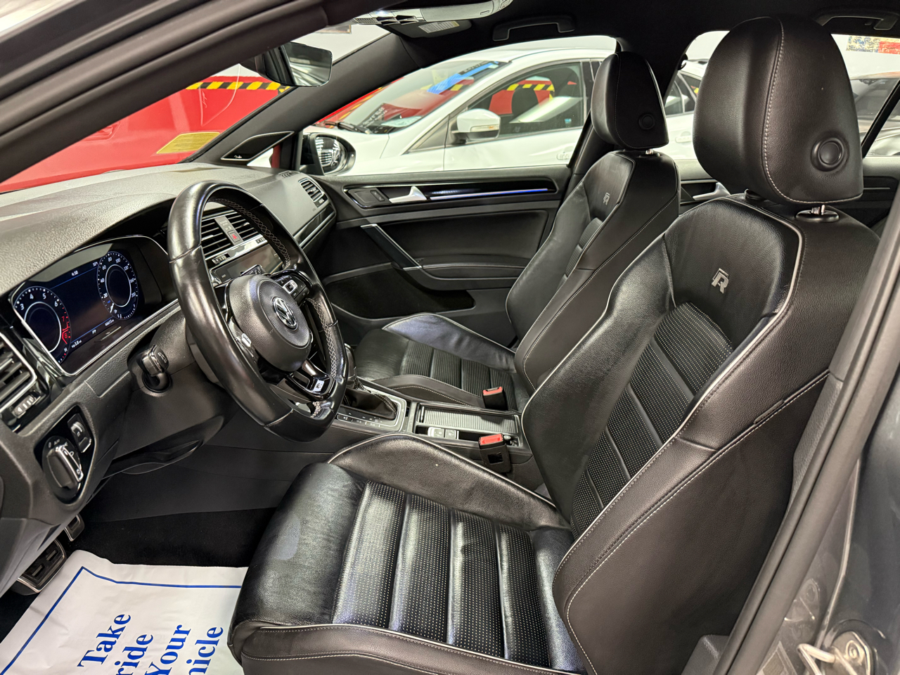 Volkswagen Golf R DCS and Navigation 7A 2019