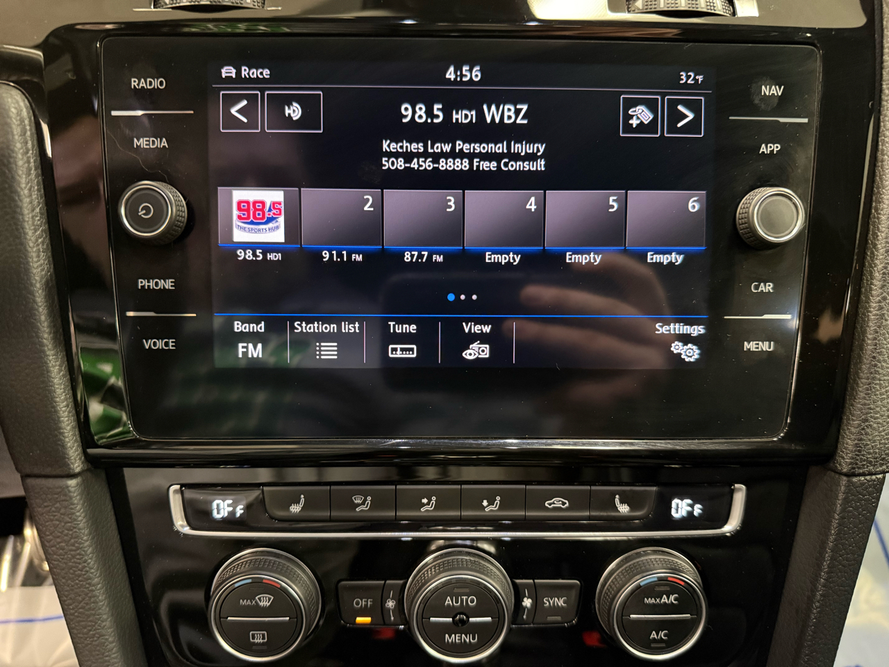 Volkswagen Golf R DCS and Navigation 7A 2019