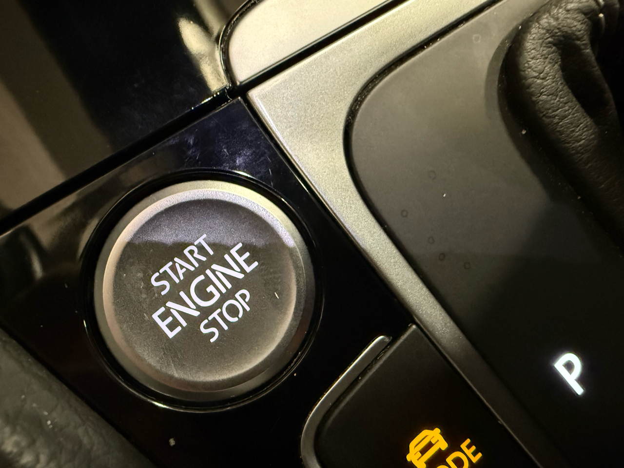 Volkswagen Golf R DCS and Navigation 7A 2019