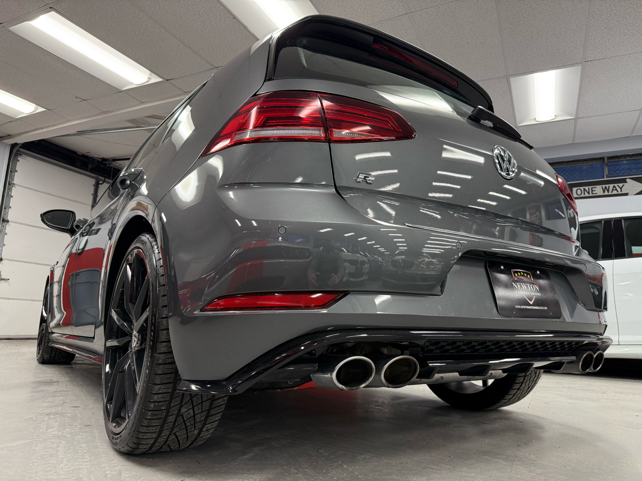 Volkswagen Golf R DCS and Navigation 7A 2019