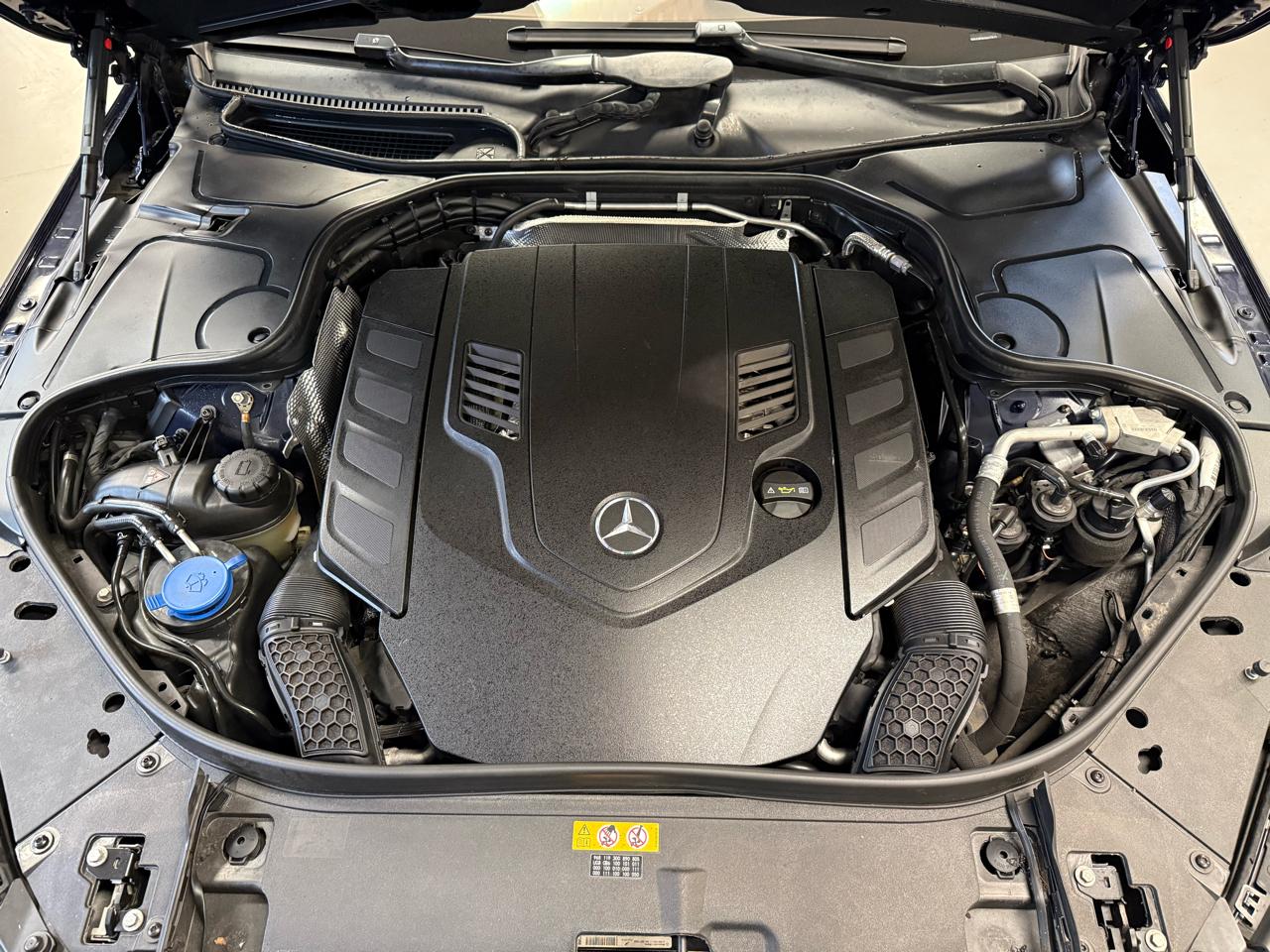 Mercedes-Benz S-Class S560 4MATIC 2018