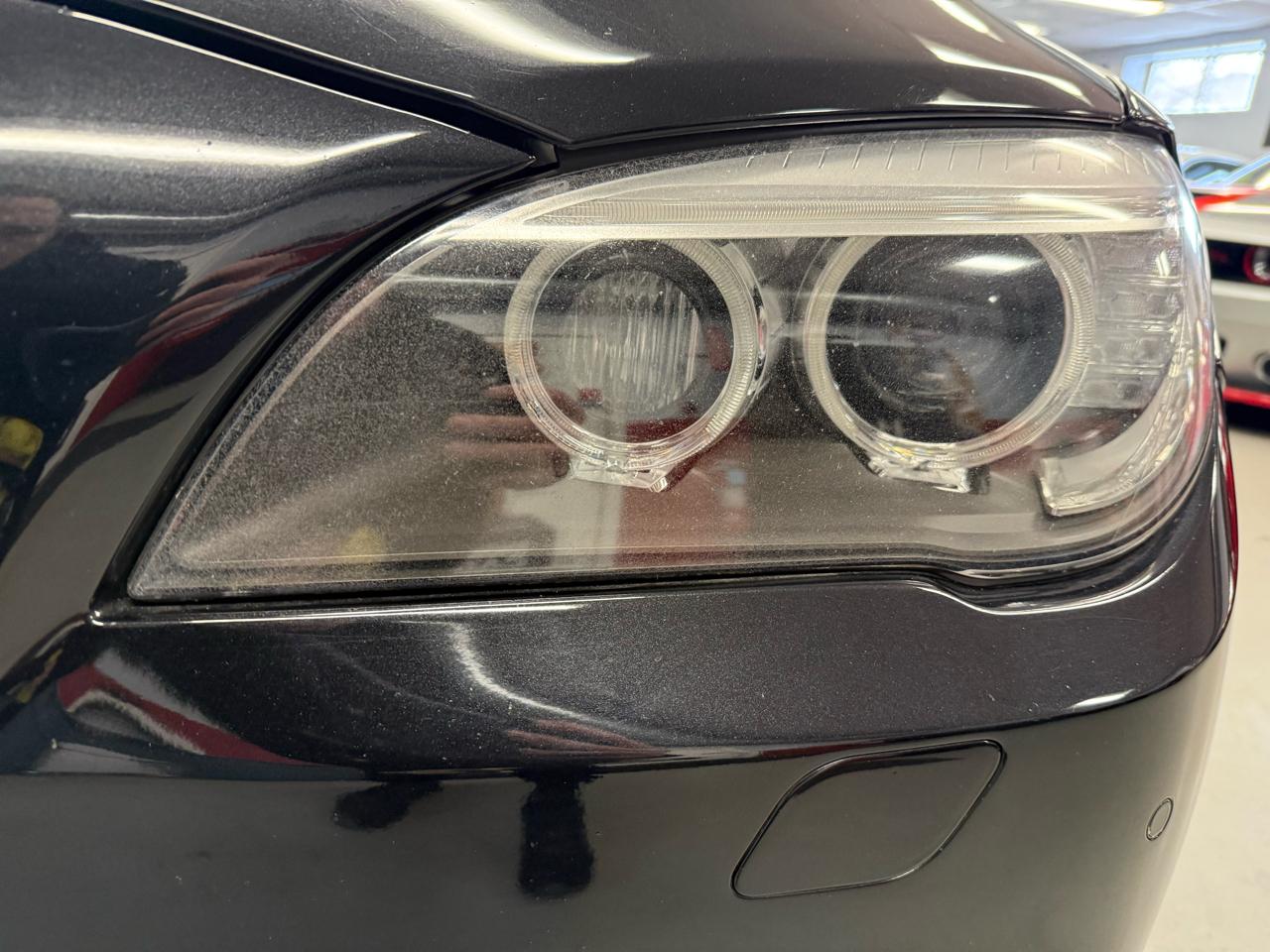 BMW 7-Series 750i xDrive Sedan 2013