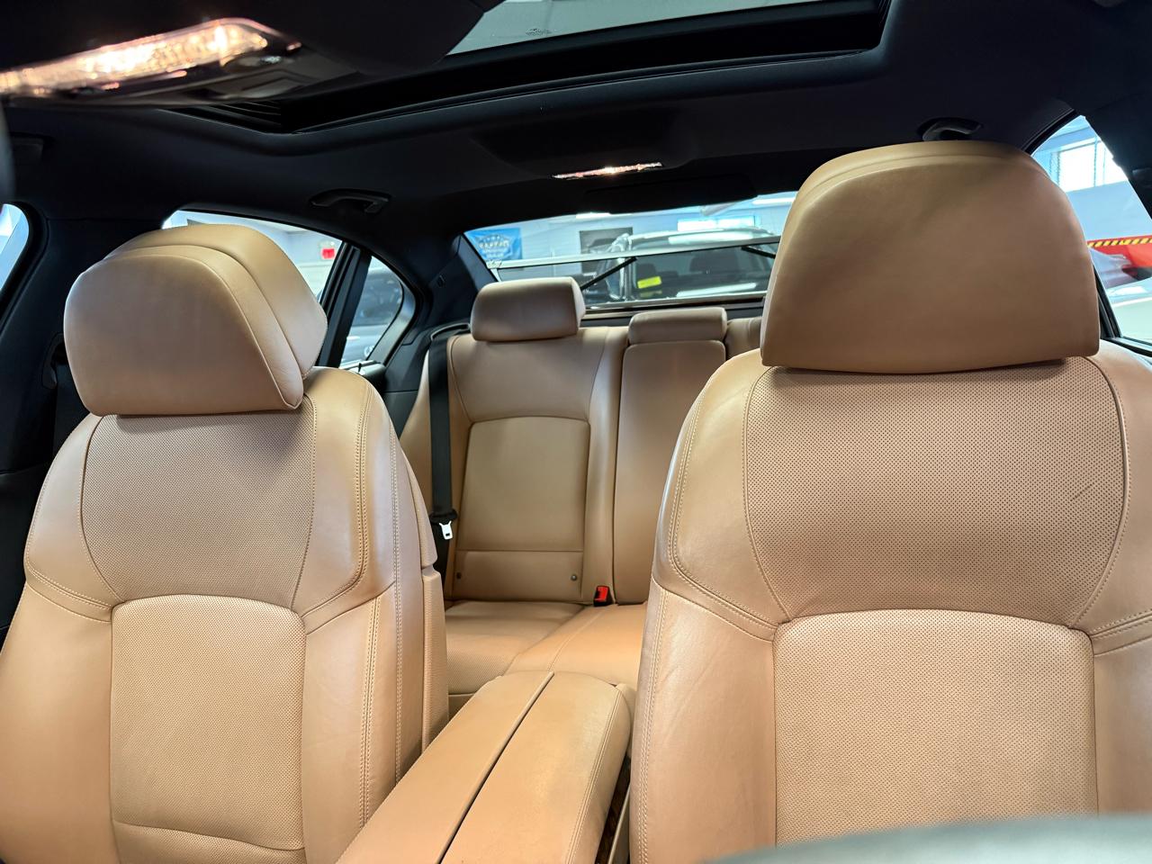 BMW 7-Series 750i xDrive Sedan 2013