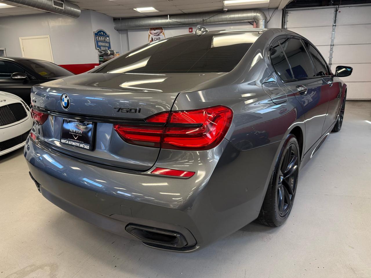 BMW 7-Series 750i xDrive 2017