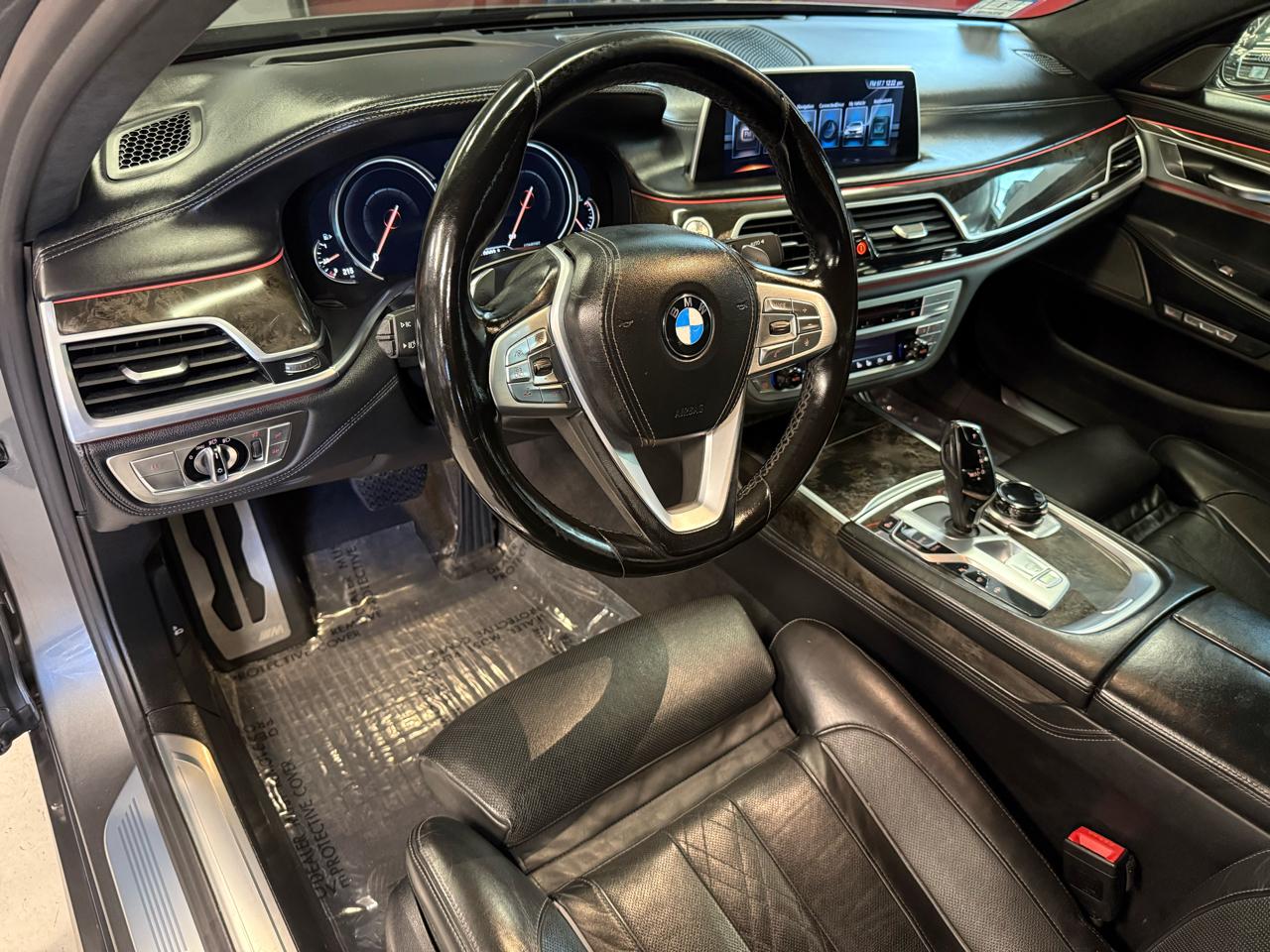 BMW 7-Series 750i xDrive 2017