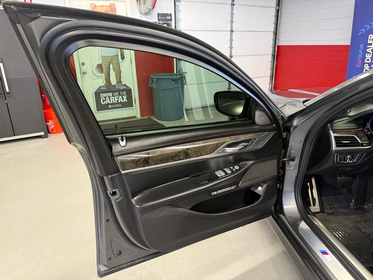 BMW 7-Series 750i xDrive 2017