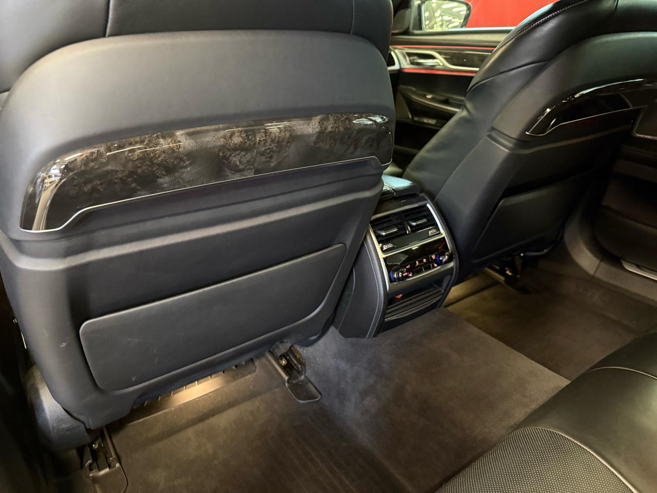 BMW 7-Series 750i xDrive 2017