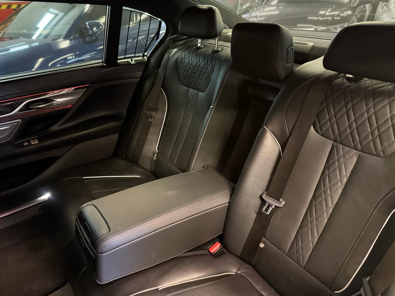 BMW 7-Series 750i xDrive 2017