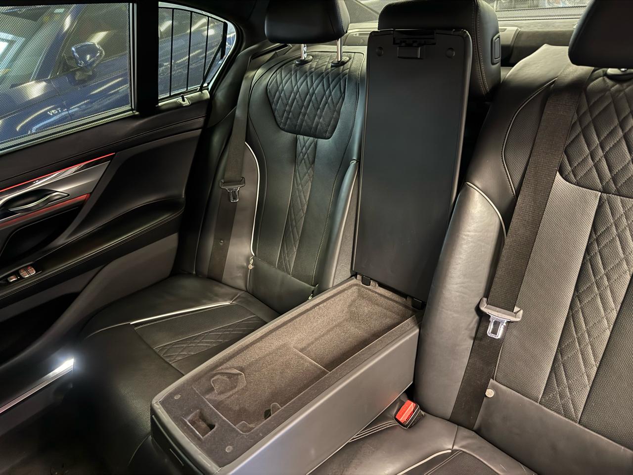 BMW 7-Series 750i xDrive 2017