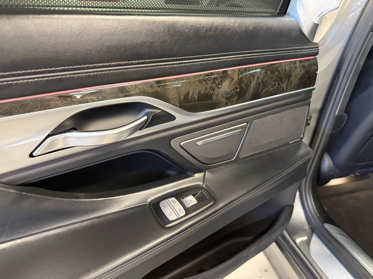 BMW 7-Series 750i xDrive 2017