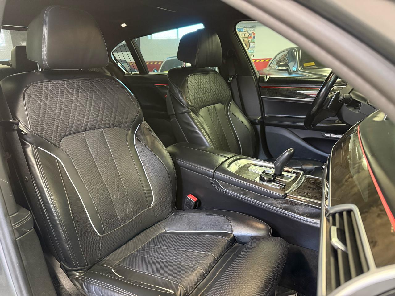 BMW 7-Series 750i xDrive 2017