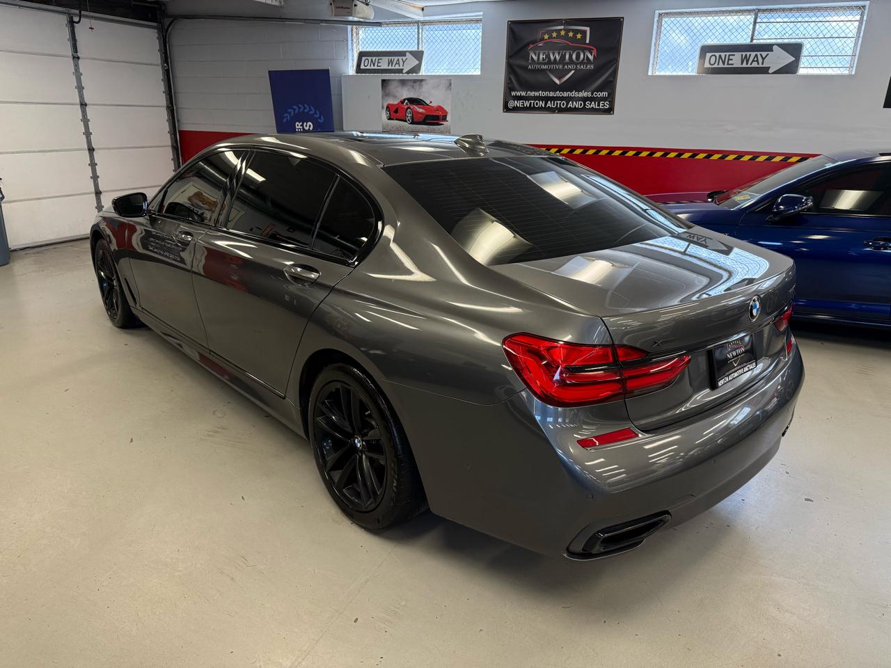 BMW 7-Series 750i xDrive 2017