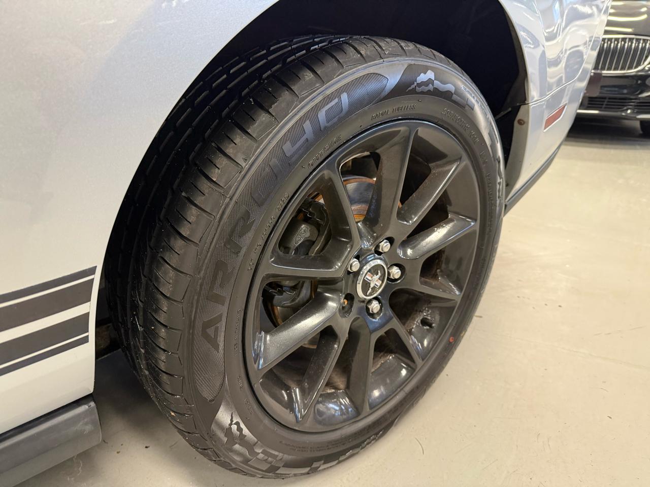 Ford Mustang V6 Coupe 2010