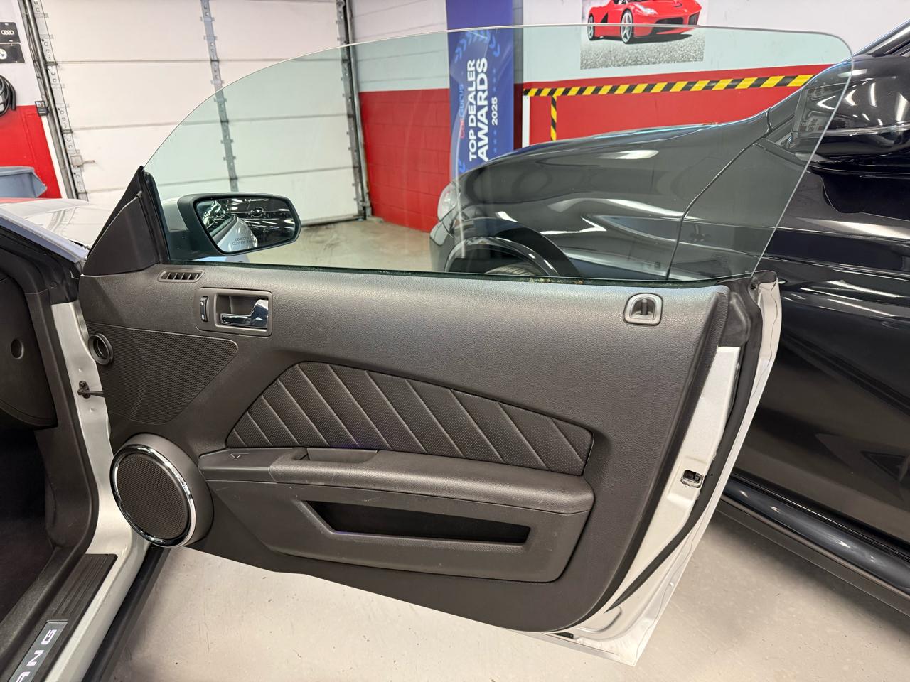 Ford Mustang V6 Coupe 2010