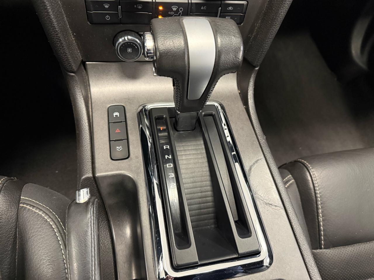 Ford Mustang V6 Coupe 2010