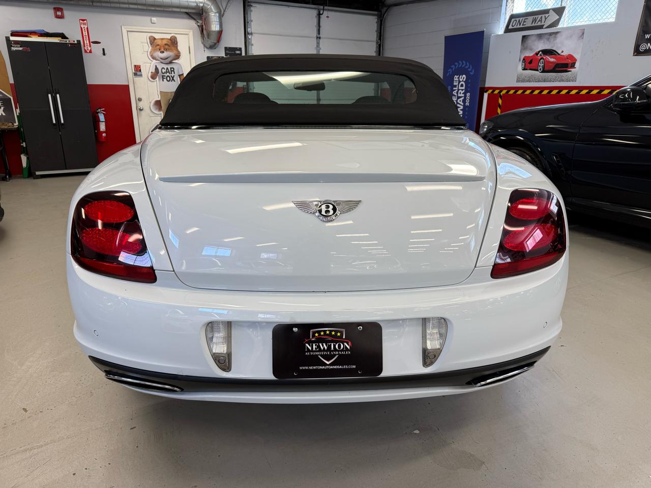 Bentley Continental Supersports Convertible 2011