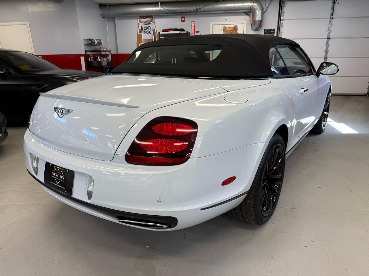 Bentley Continental Supersports Convertible 2011