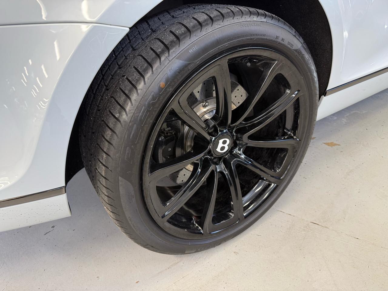 Bentley Continental Supersports Convertible 2011