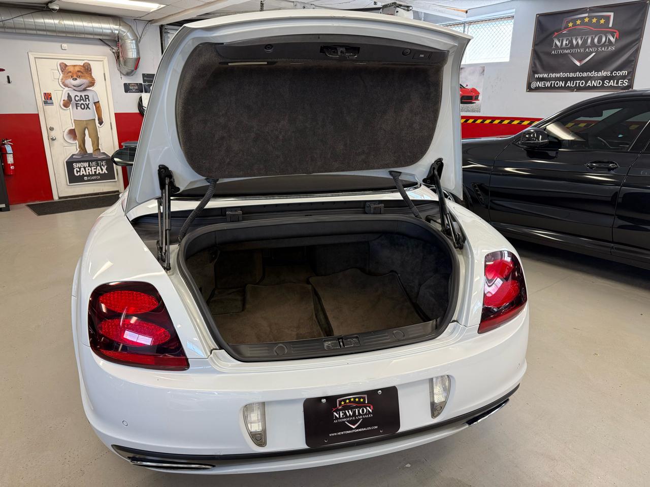 Bentley Continental Supersports Convertible 2011