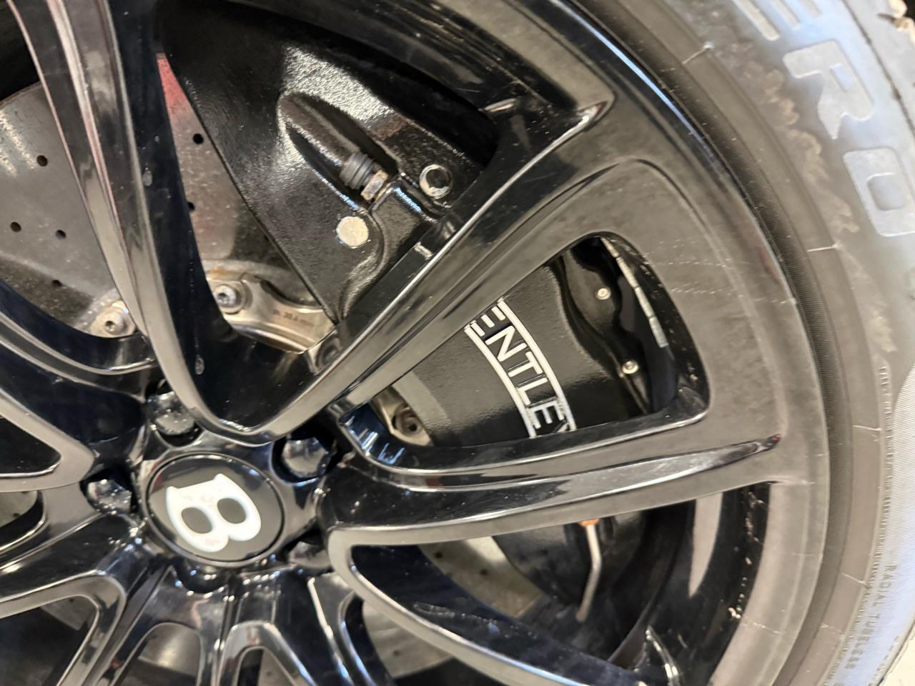 Bentley Continental Supersports Convertible 2011