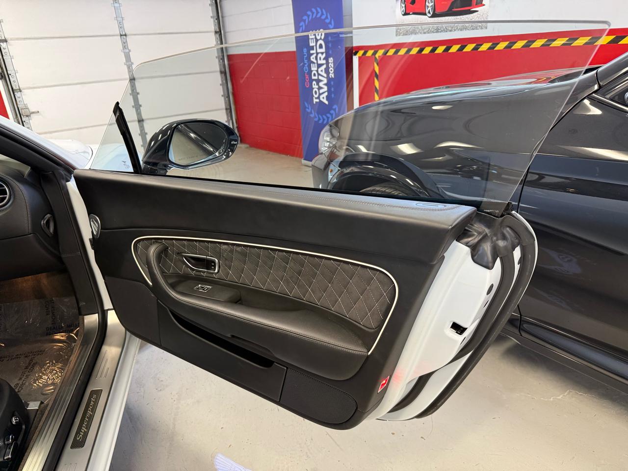 Bentley Continental Supersports Convertible 2011