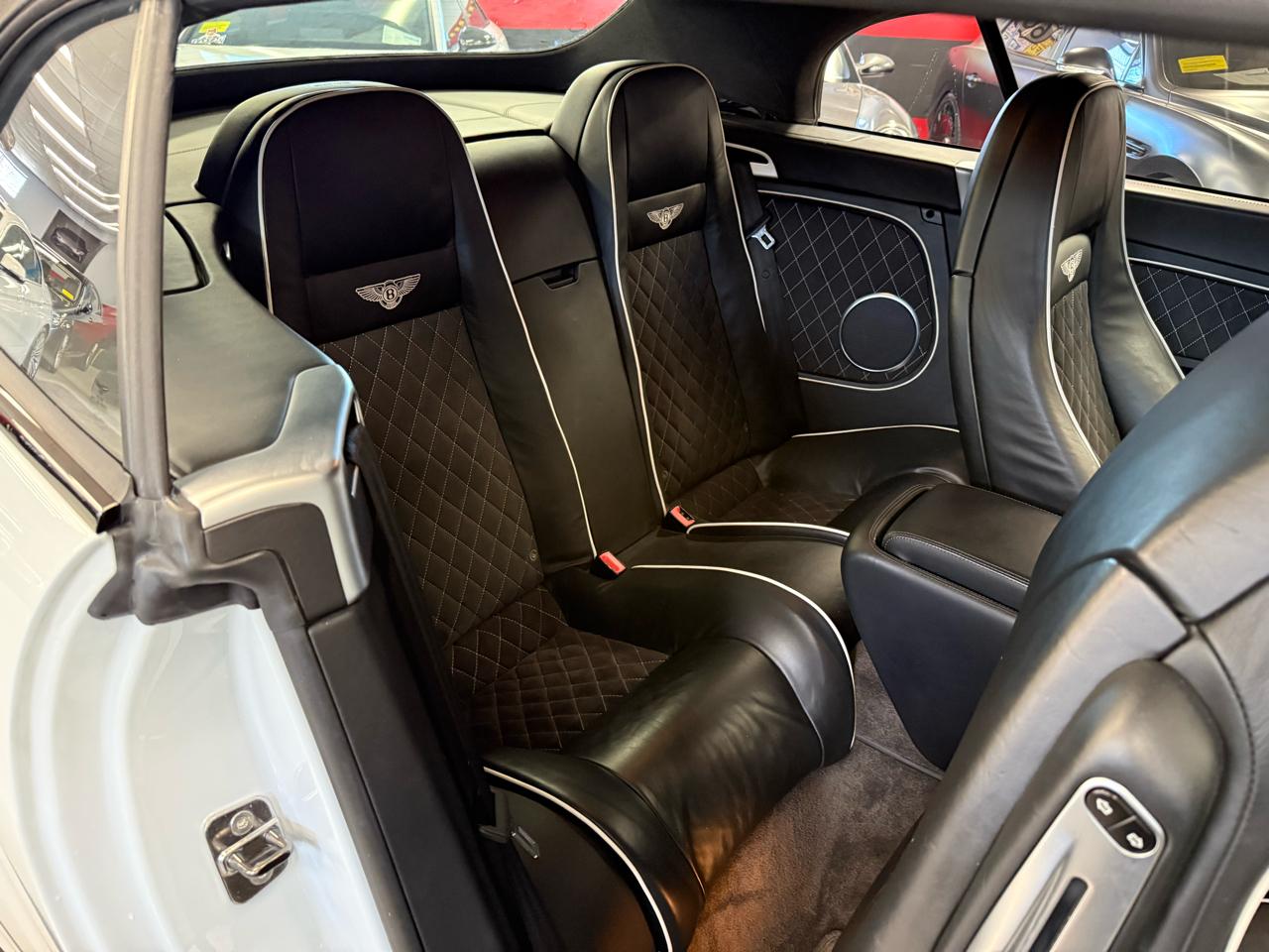 Bentley Continental Supersports Convertible 2011