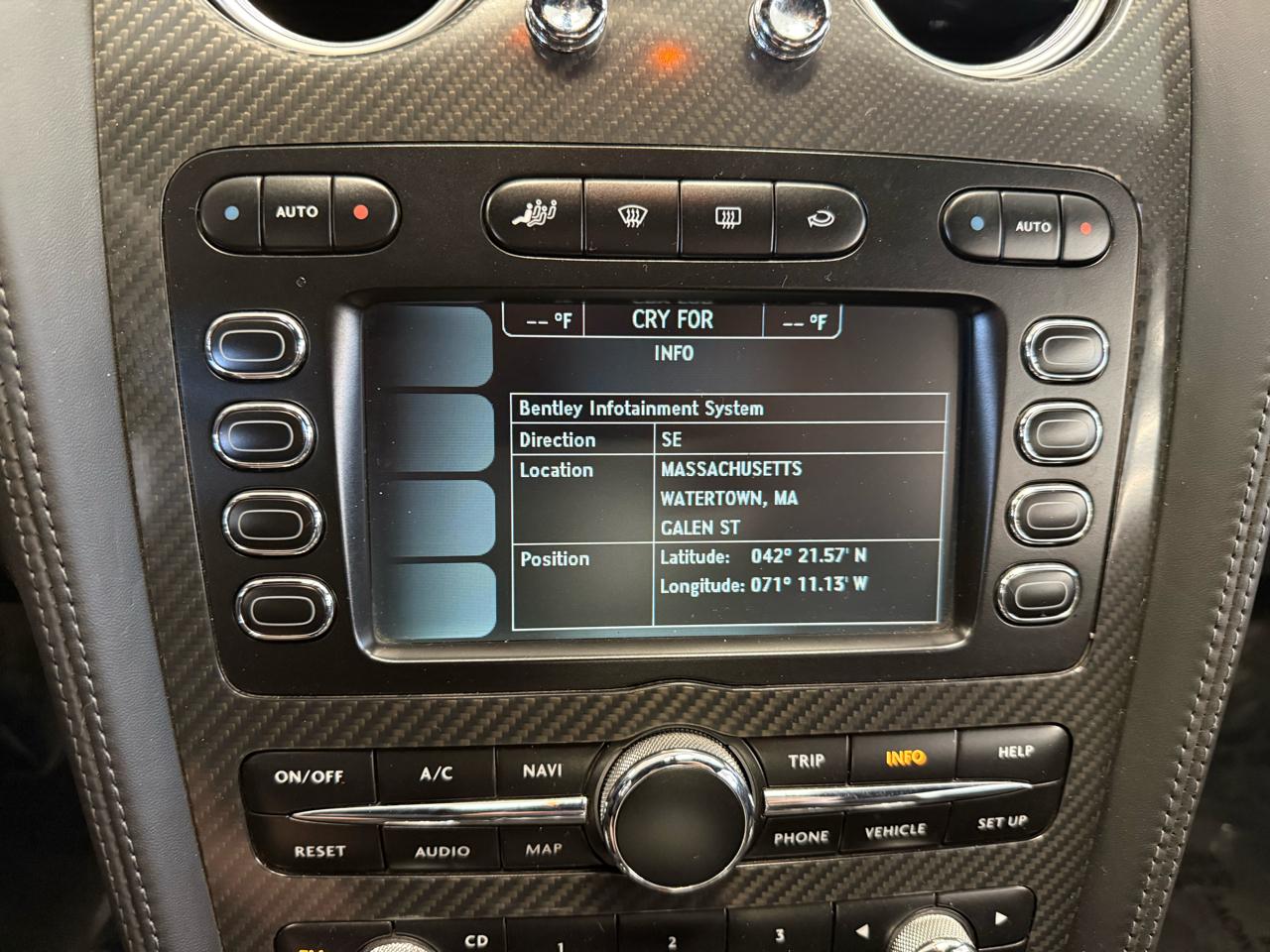 Bentley Continental Supersports Convertible 2011