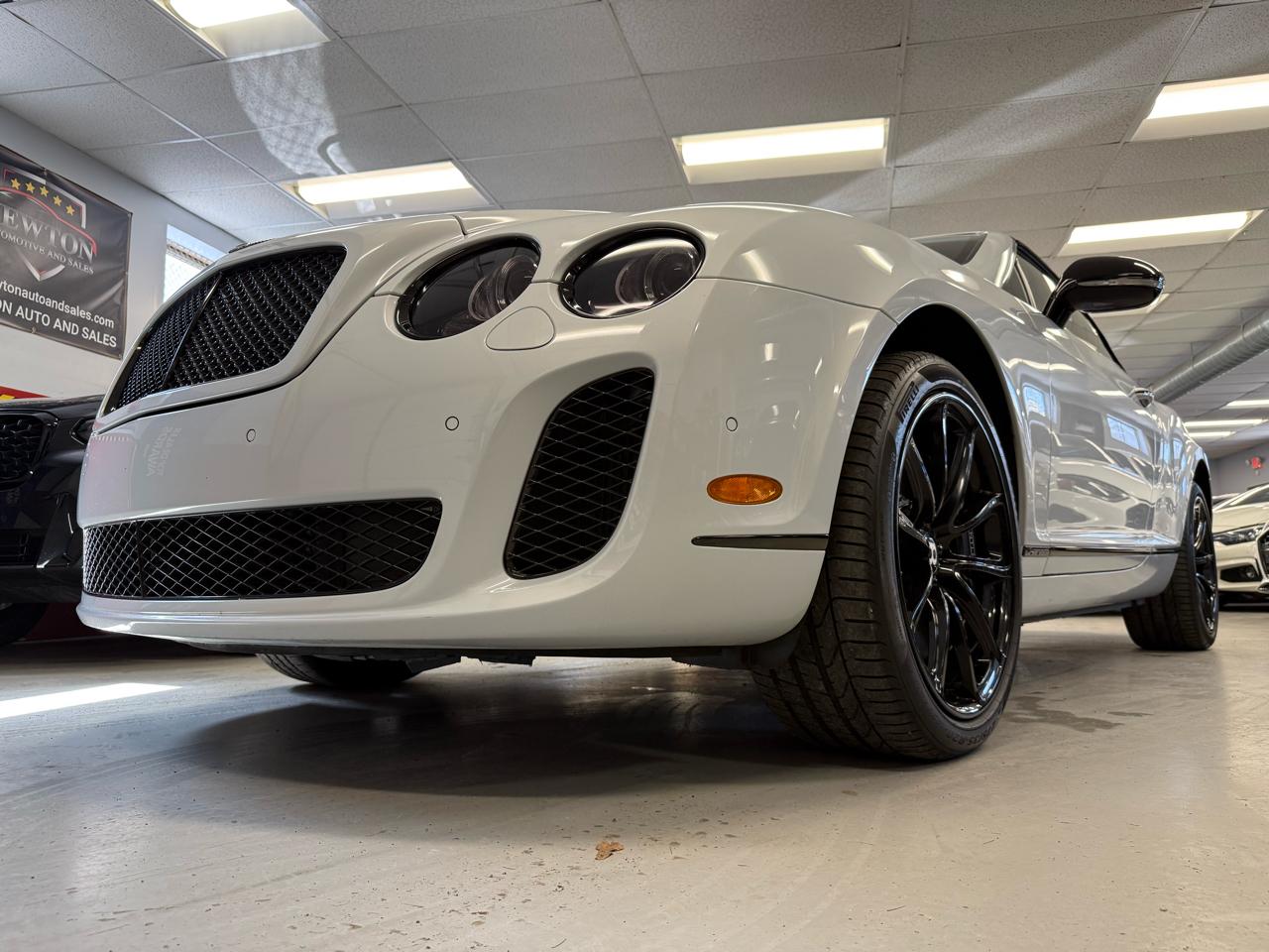 Bentley Continental Supersports Convertible 2011