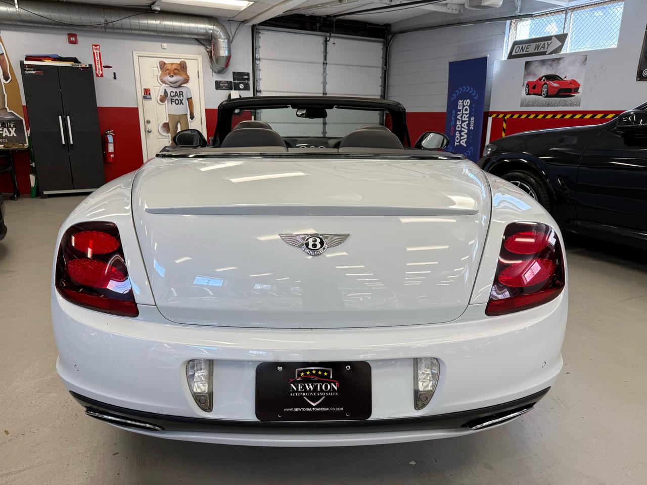 Bentley Continental Supersports Convertible 2011