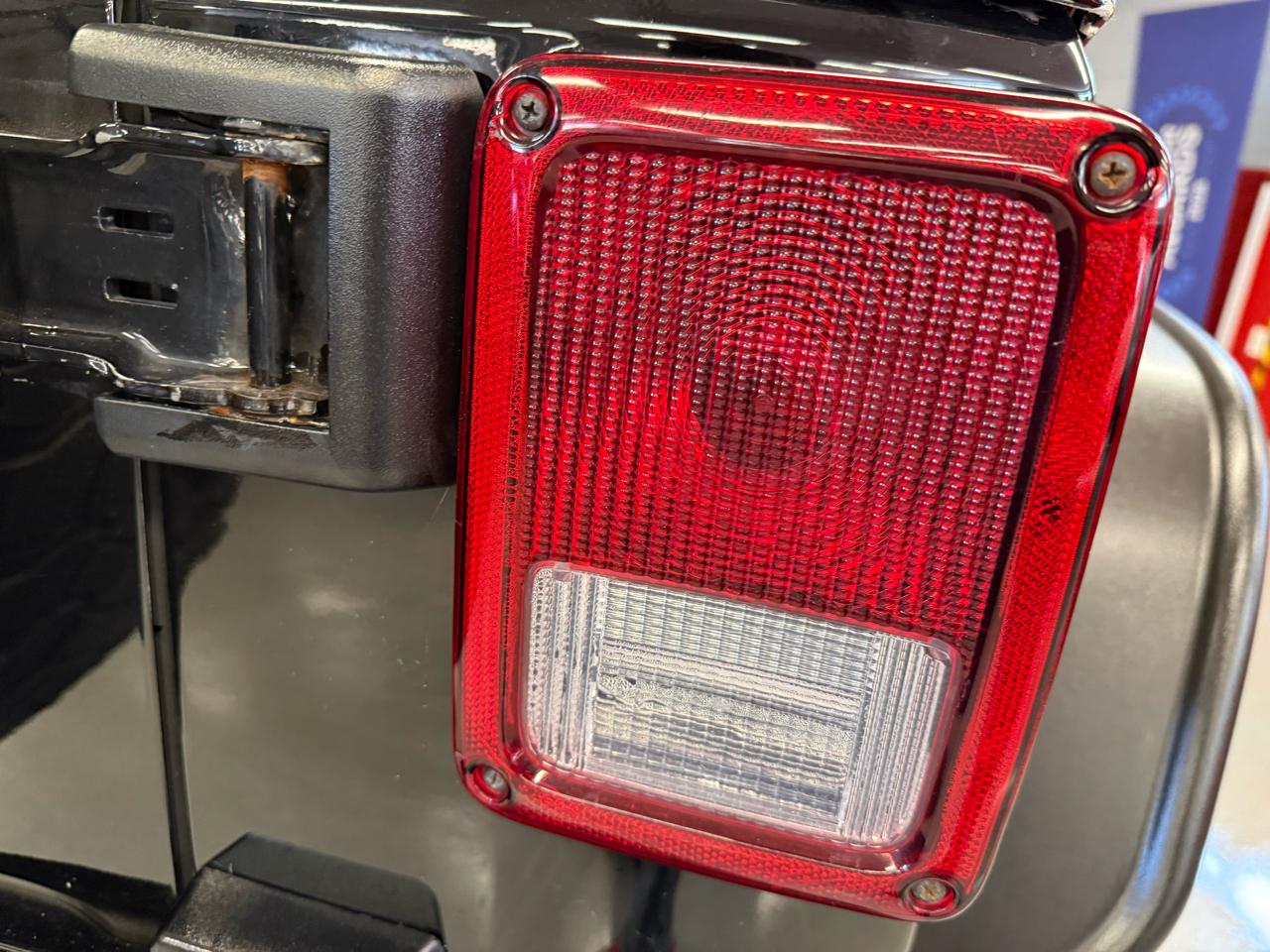 Jeep Wrangler Unlimited Sahara 4WD 2015