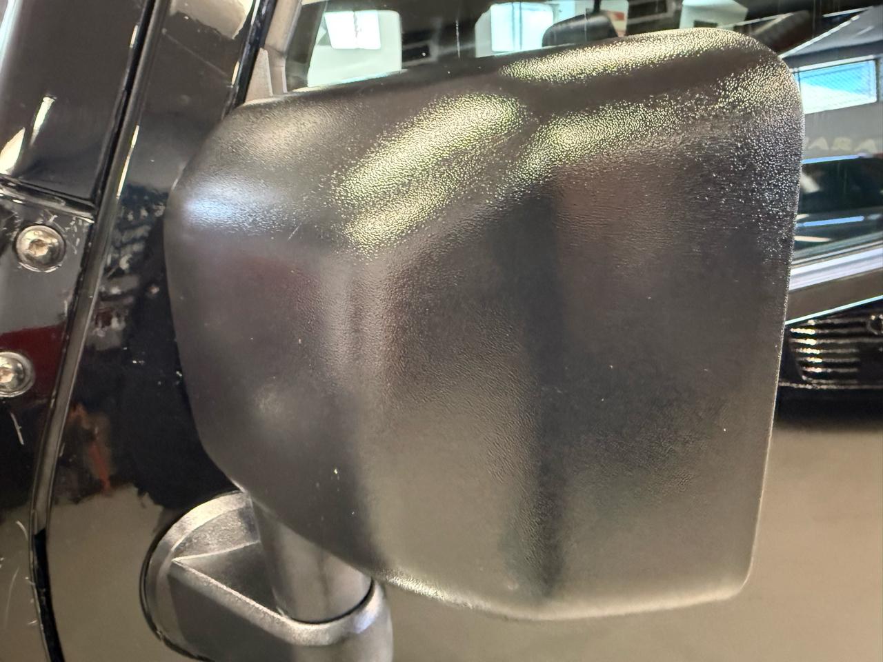 Jeep Wrangler Unlimited Sahara 4WD 2015