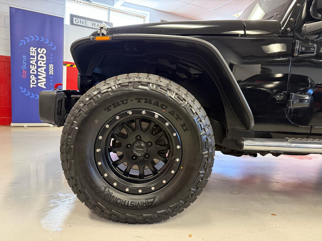 Jeep Wrangler Unlimited Sahara 4WD 2015