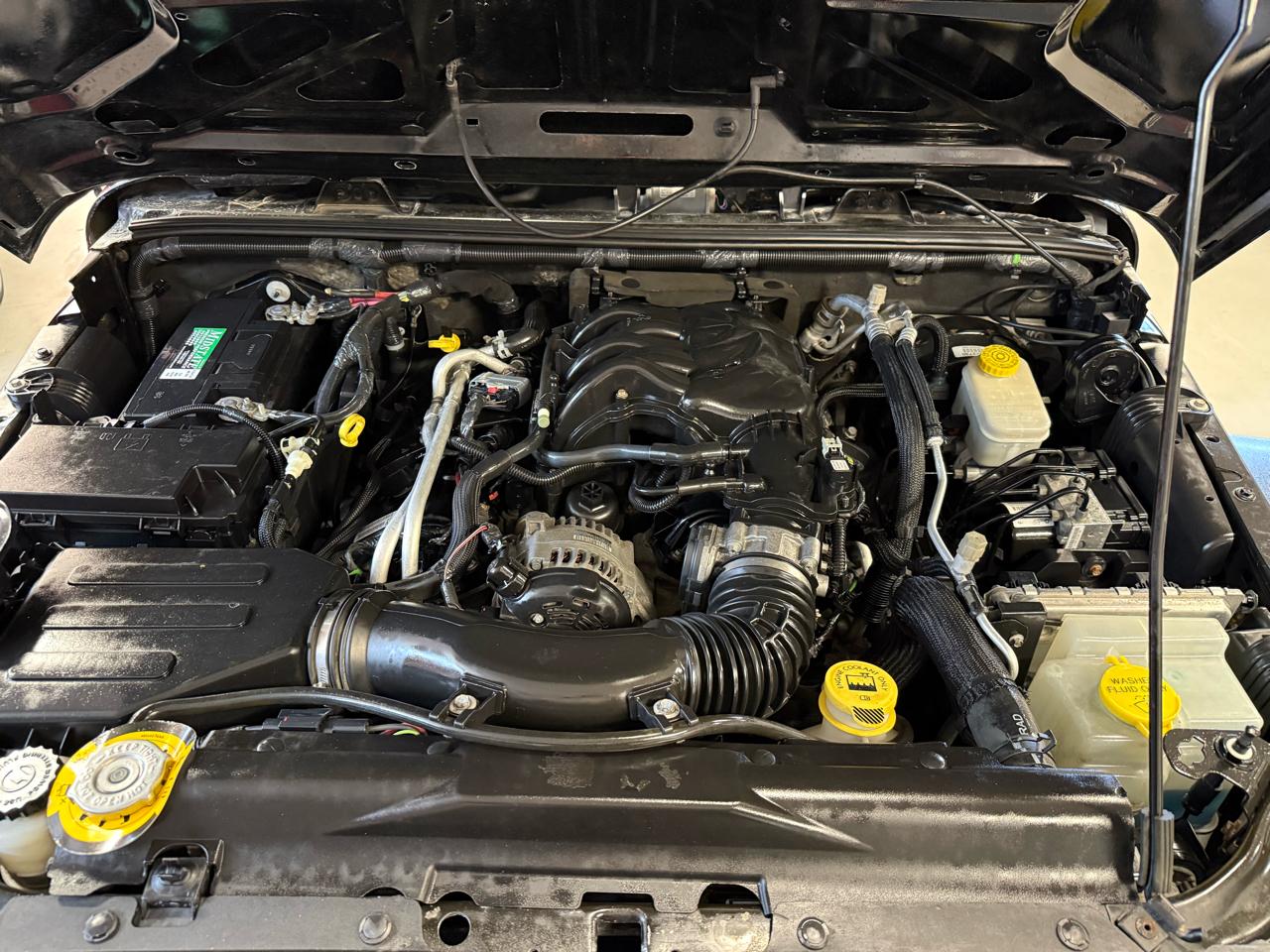 Jeep Wrangler Unlimited Sahara 4WD 2015