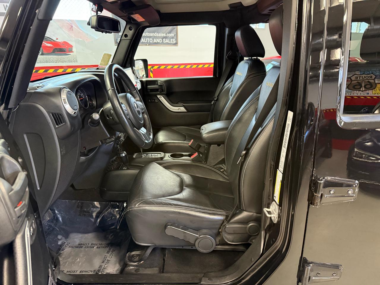 Jeep Wrangler Unlimited Sahara 4WD 2015