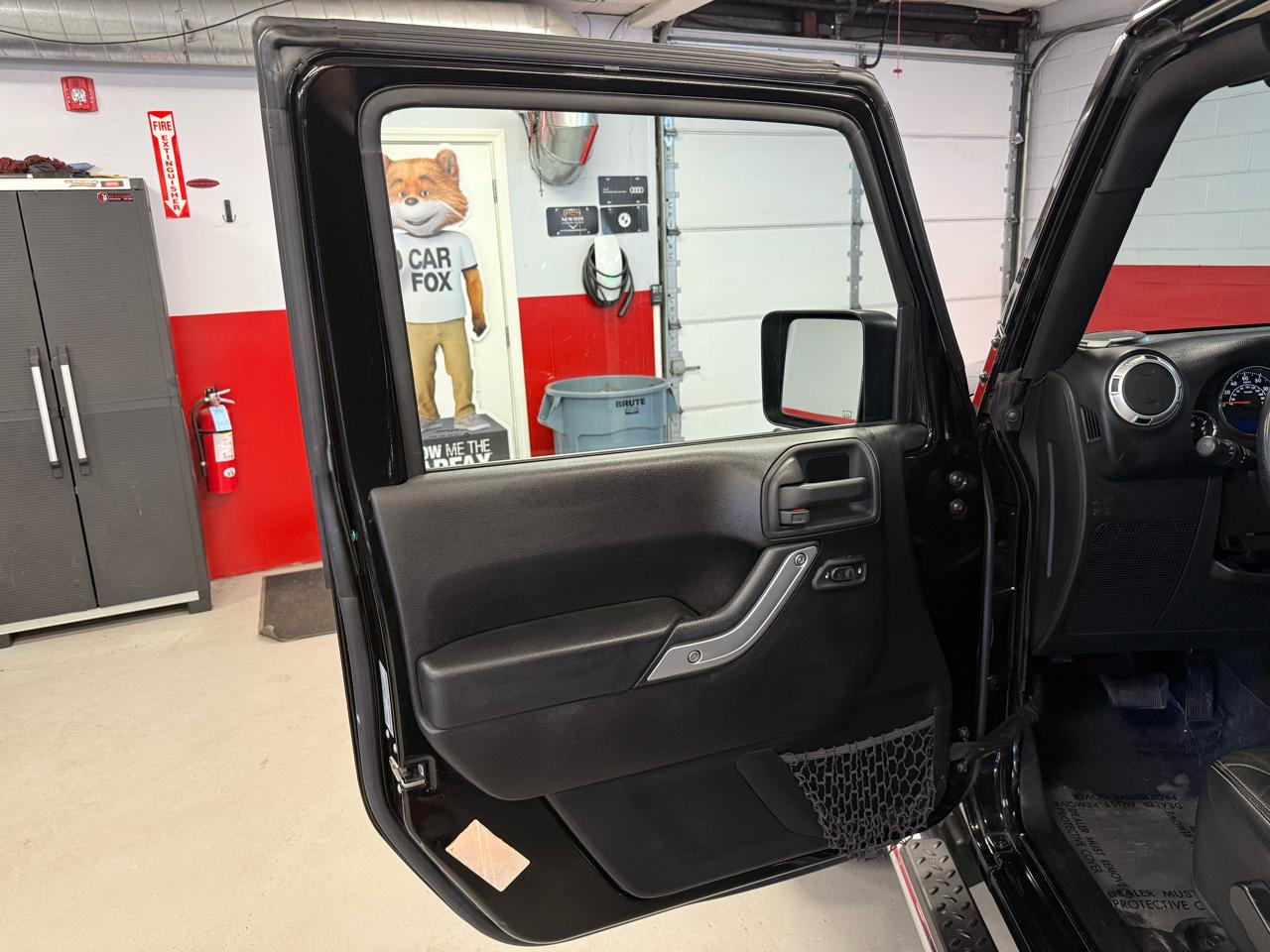 Jeep Wrangler Unlimited Sahara 4WD 2015