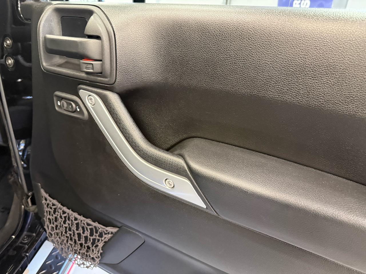 Jeep Wrangler Unlimited Sahara 4WD 2015