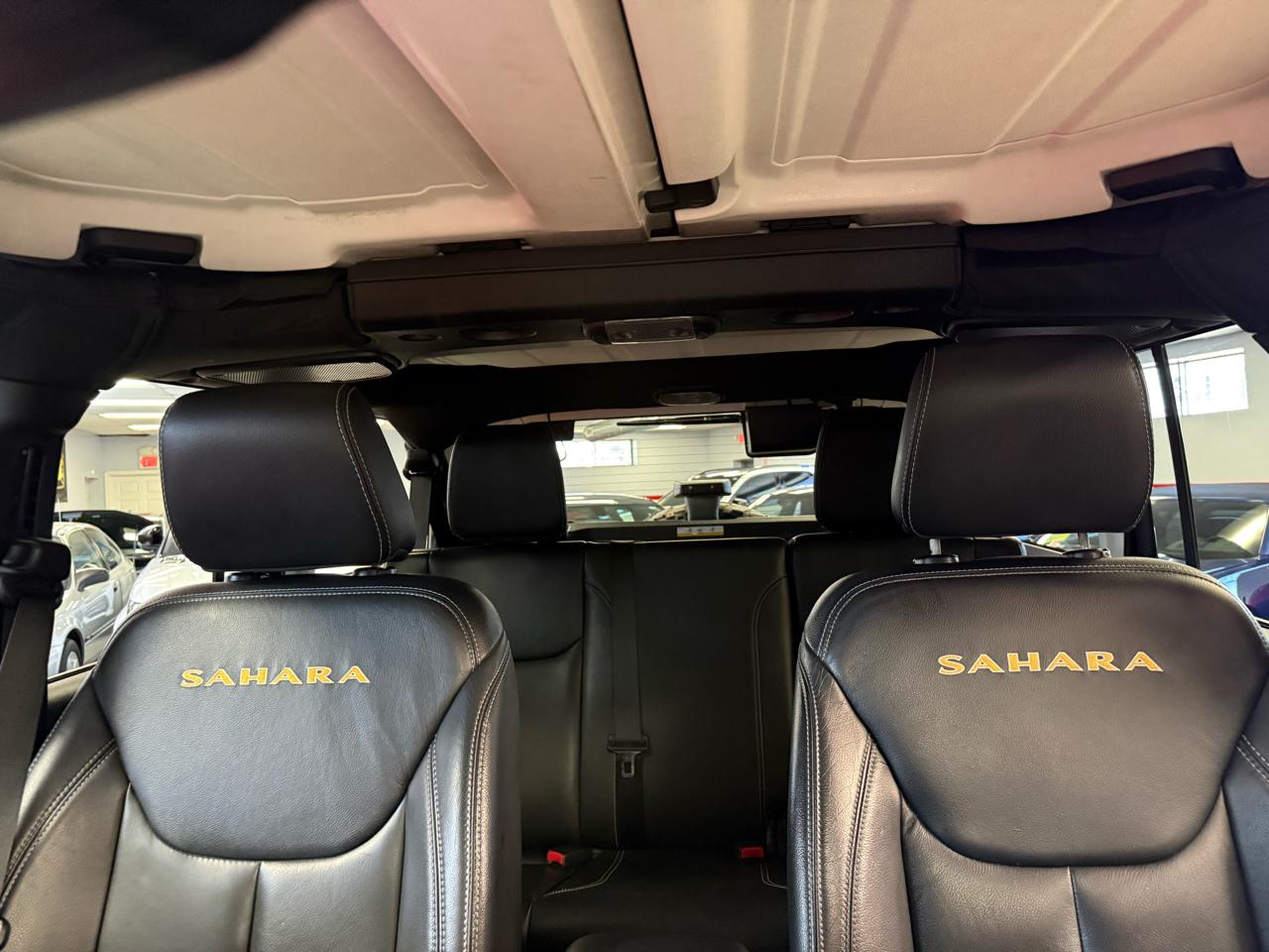 Jeep Wrangler Unlimited Sahara 4WD 2015