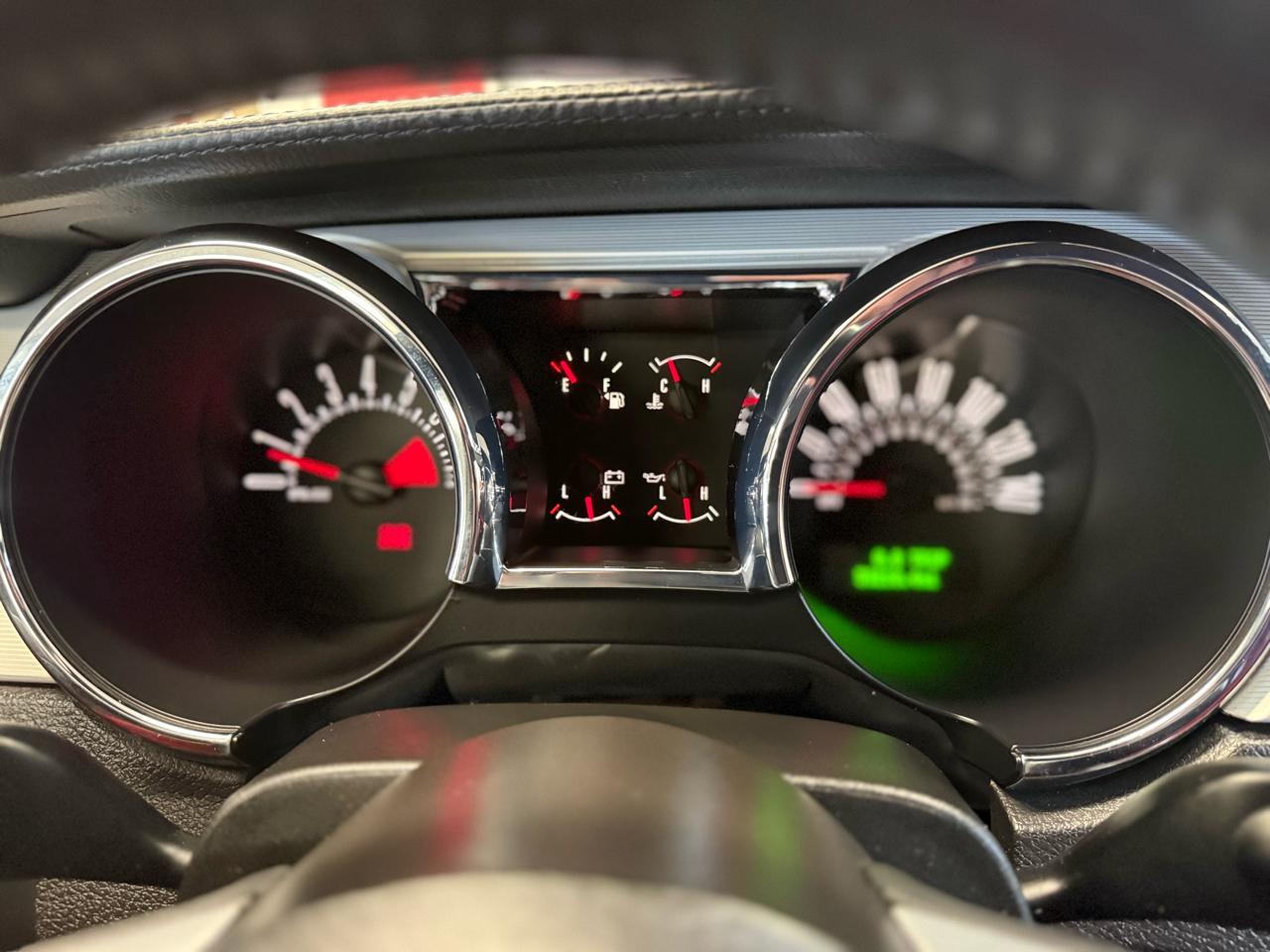 Ford Mustang GT Deluxe Coupe 2008