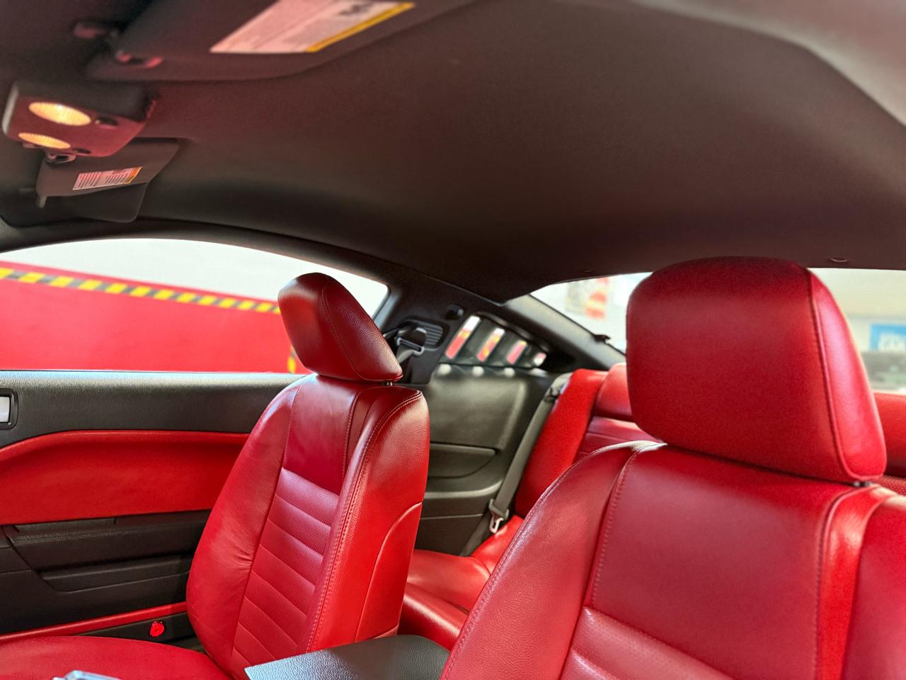 Ford Mustang GT Deluxe Coupe 2008