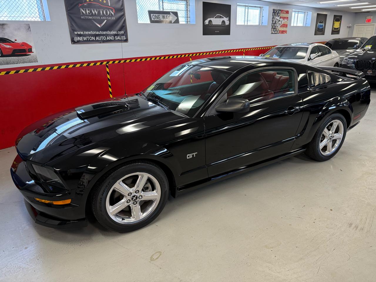 Ford Mustang GT Deluxe Coupe 2008
