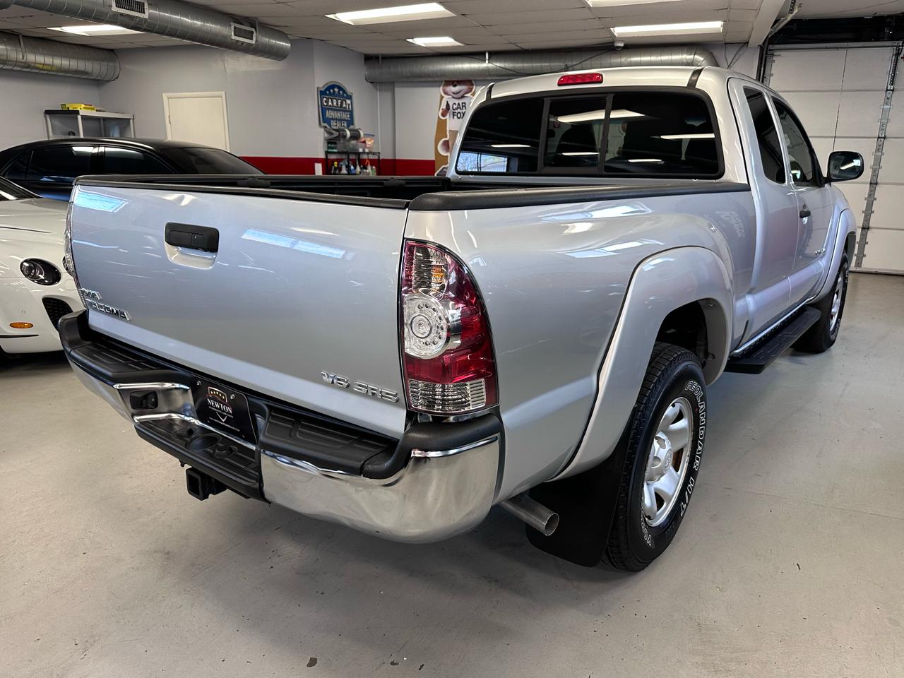 Toyota Tacoma Access Cab V6 4WD 2011