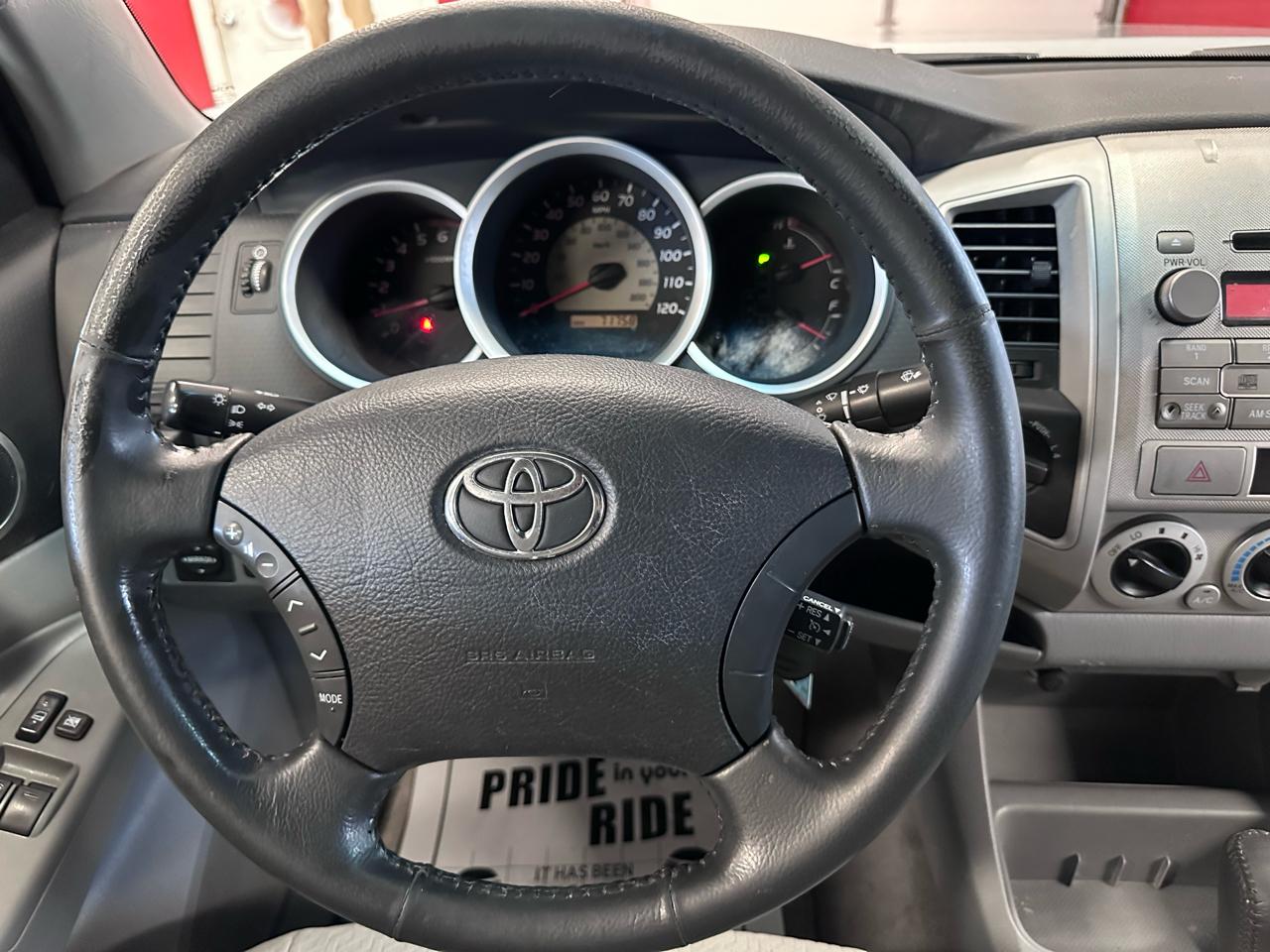 Toyota Tacoma Access Cab V6 4WD 2011