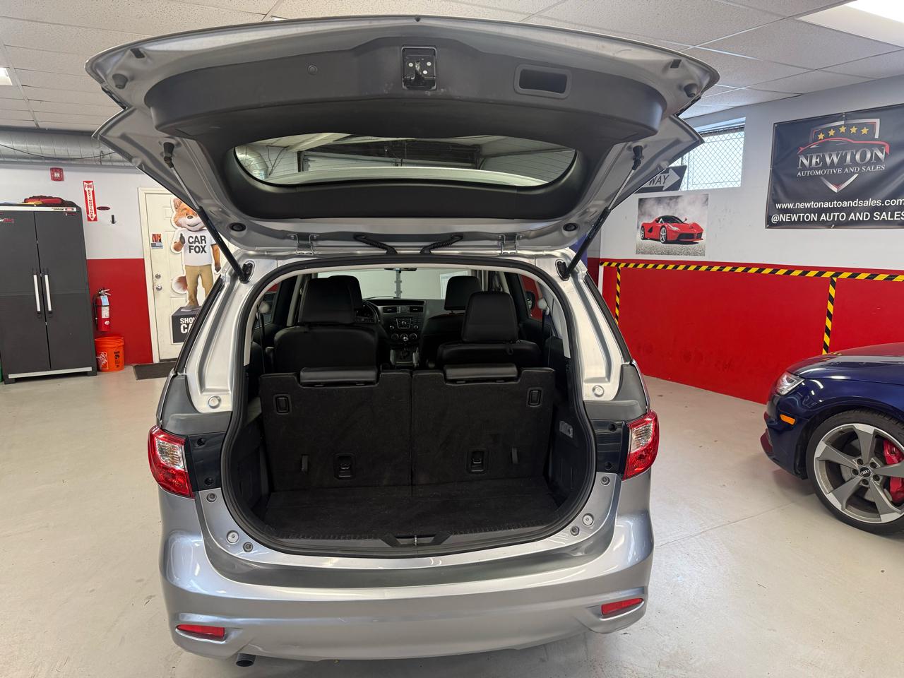 Mazda MAZDA5 Grand Touring 2012