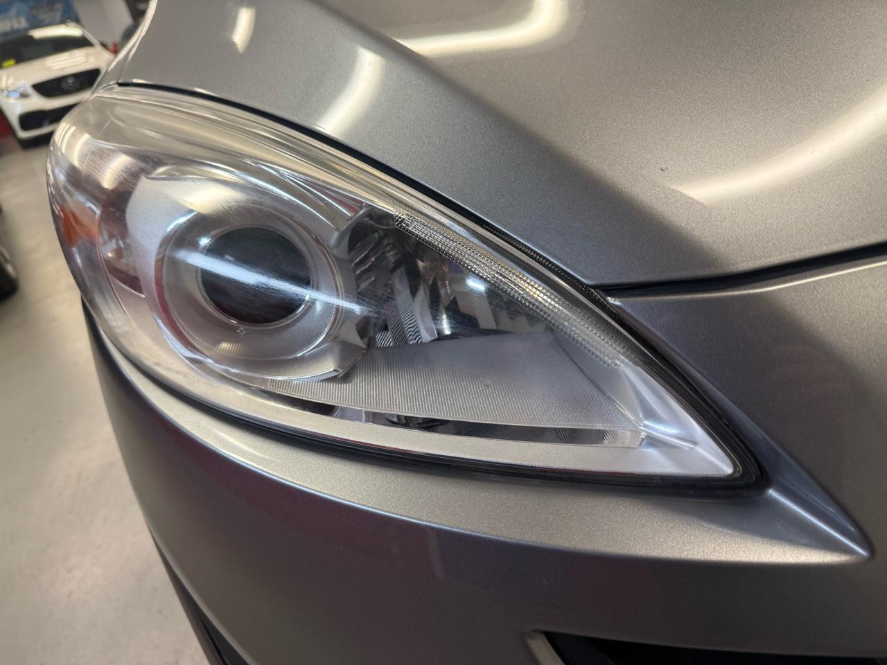 Mazda MAZDA5 Grand Touring 2012