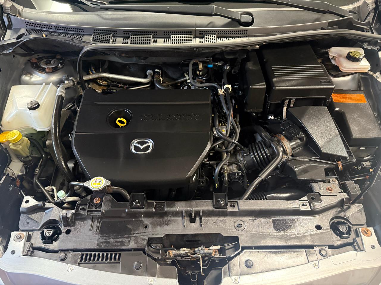 Mazda MAZDA5 Grand Touring 2012