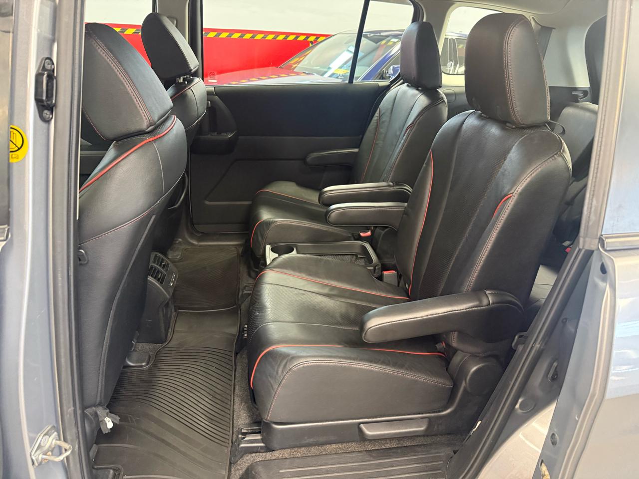 Mazda MAZDA5 Grand Touring 2012